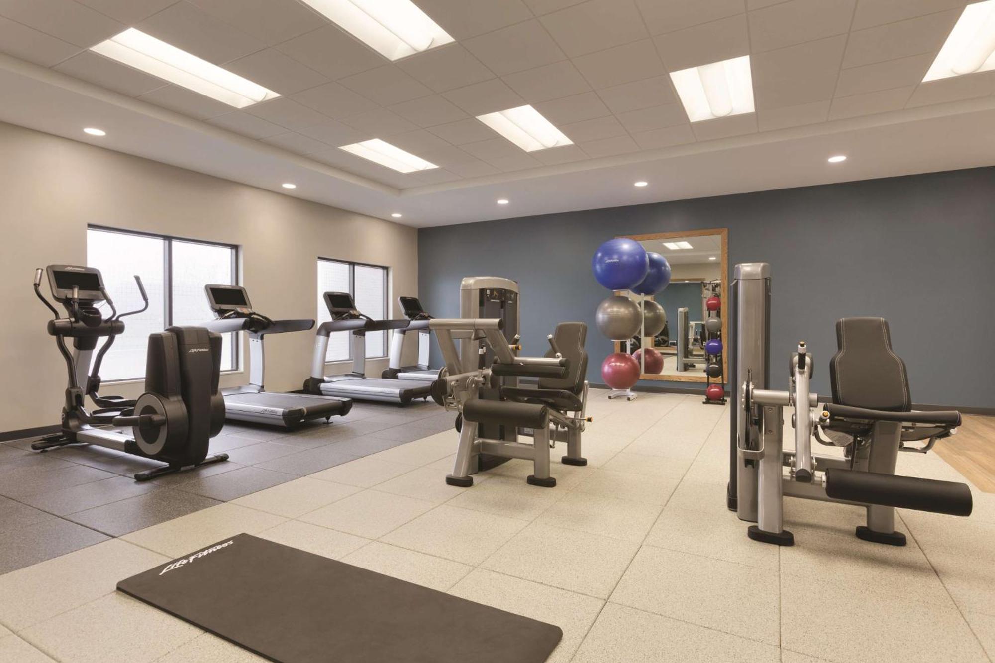 Embassy Suites By Hilton Akron Canton Airport North Canton Eksteriør bilde